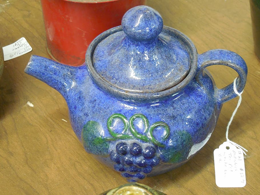 teapot, ceramic, tea, pot, beverage, traditional, dishware, utensil, pottery, breakfast