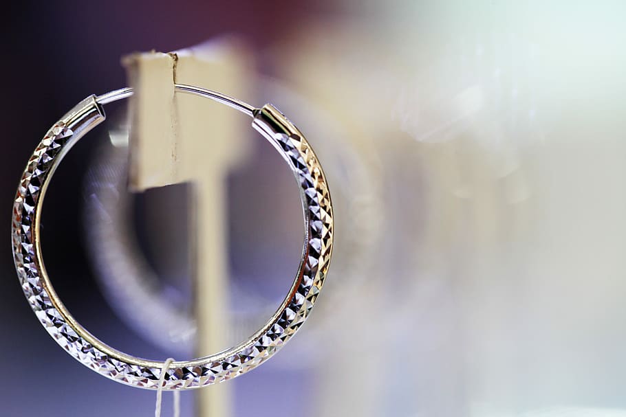 selective, focus photo, silver-colored hoop earring, Earrings, Jewelry, Fashion, film industry, close-up, platinum, indoors