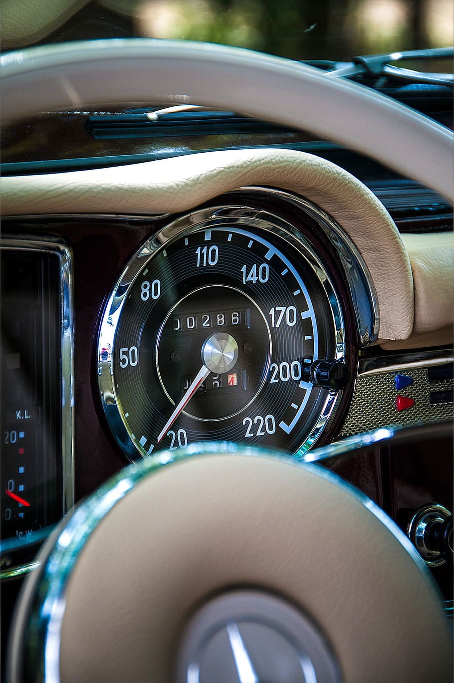 Auto, Vehicle, Car, mercédesz, speedometer, government, speed, oldtimer, skin, numbers