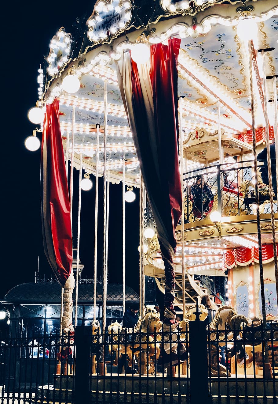 carousel, attraction, entertainment, fun, hanging, variation, choice, retail, large group of objects, low angle view