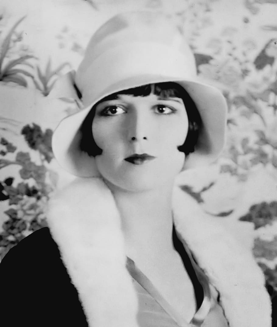 louise brooks, actress, vintage, movies, motion pictures, monochrome, black and white, pictures, cinema, hollywood