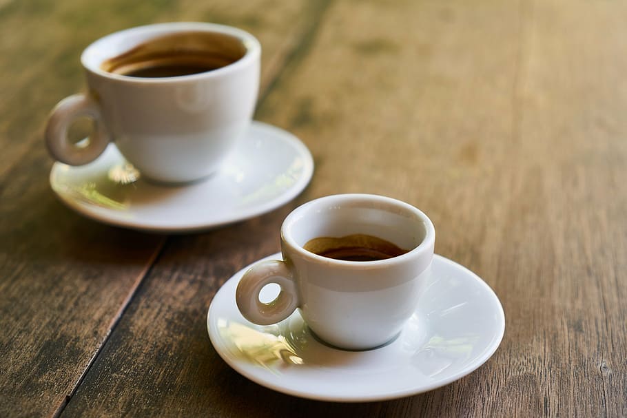 café, mesa, bebida, copo, xícara de café, cafeína, foto, bom dia, manhã, marrom