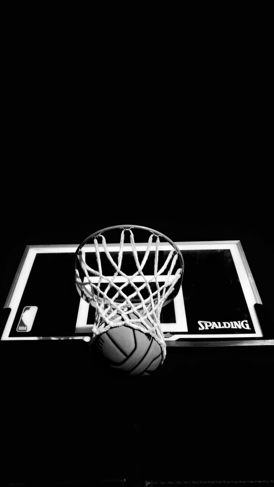 negro, blanco, tablero de baloncesto spalding, oscuro, anillo, tablero, baloncesto, pelota, deporte, espacio de la copia