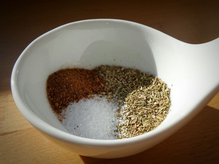 spices, thyme, salt, paprika, eat, red pepper, food, sweet peppers, kitchen, vitamins