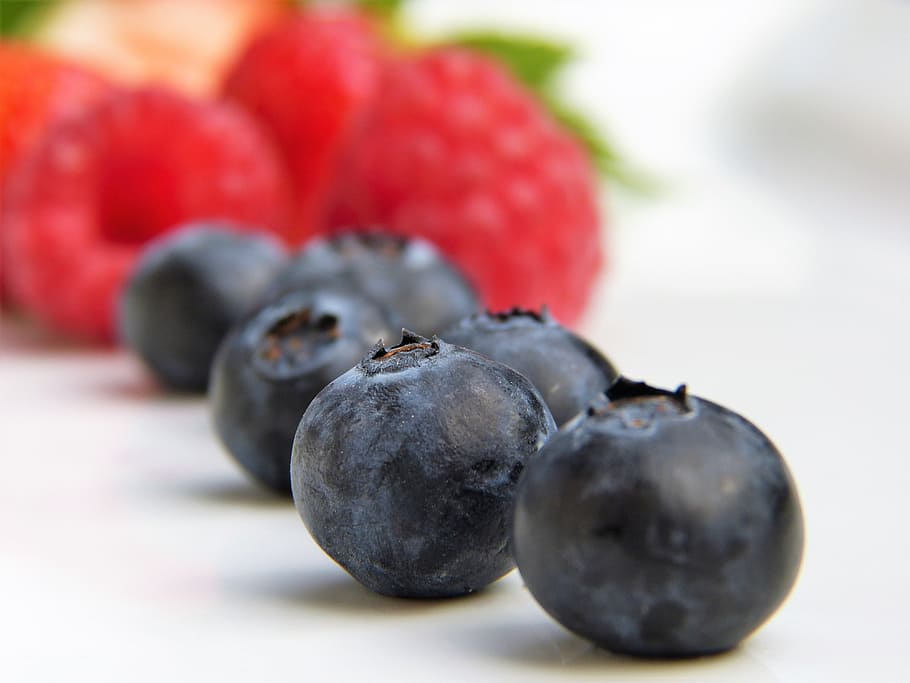 selektif, fokus fotografi, Blueberry, Raspberry, Stroberi, buah, buah-buahan, vitamin, tutup, sehat