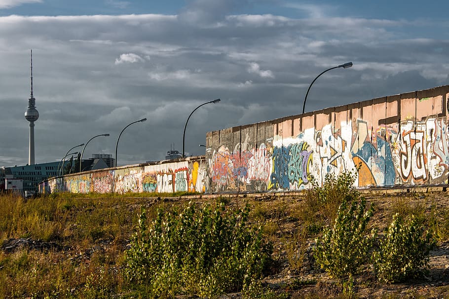 berlin, east side gallery, wall, eastern railway station, mural, sky, architecture, panorama, places of interest, built structure