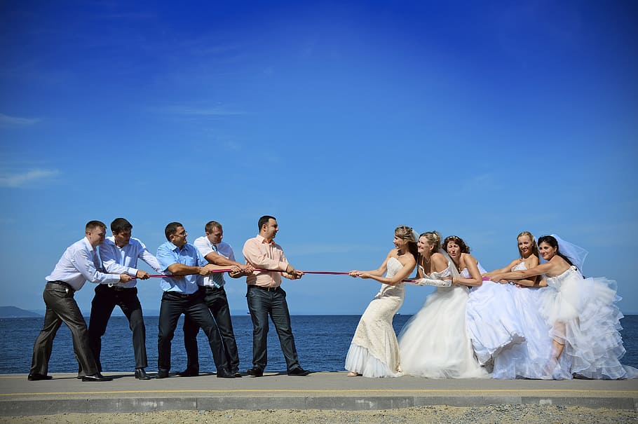 bride, groom, acting, playing, tug, war, sports, rope, vapor, sea
