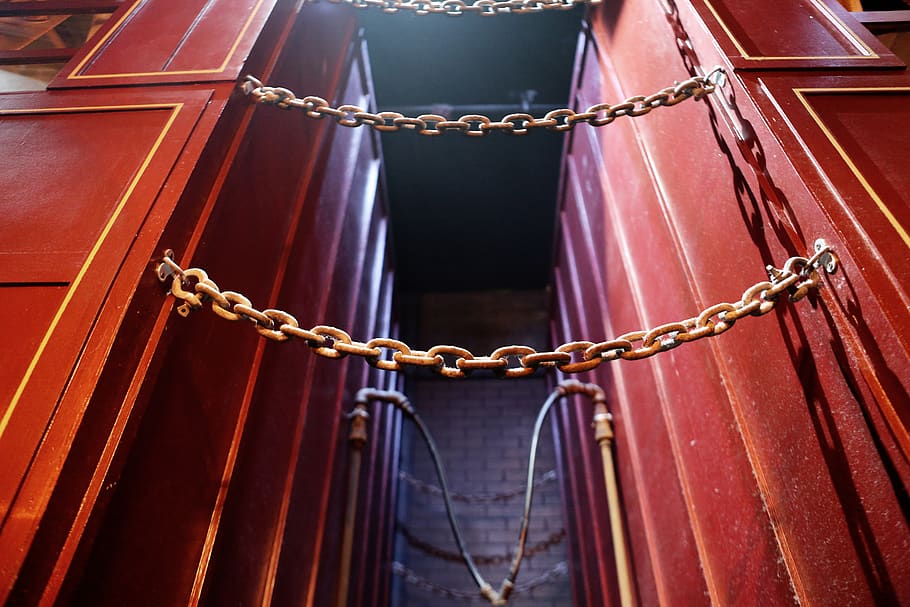 chains, links, red, walls, chain, hanging, metal, architecture, building, entrance