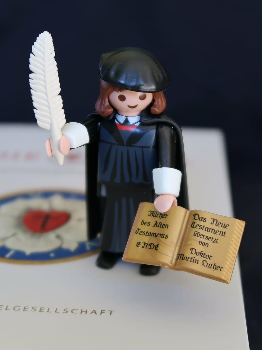 martin luther, biblia, fe, protestante, reforma, playmobil, luther year, luther, traducción, iglesia