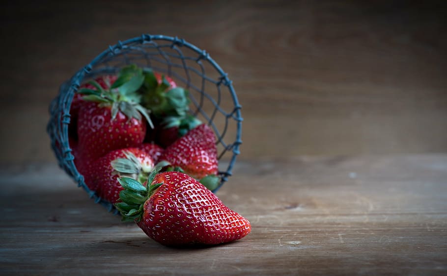 strawberry, red, ripe, frisch, harvest, soft fruit, fruit, basket, metal basket, eat