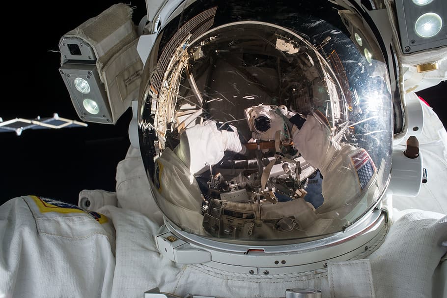 photo of astronaut, astronaut, usa, space, science, spaceman, spacesuit, helmet, mask, reflection