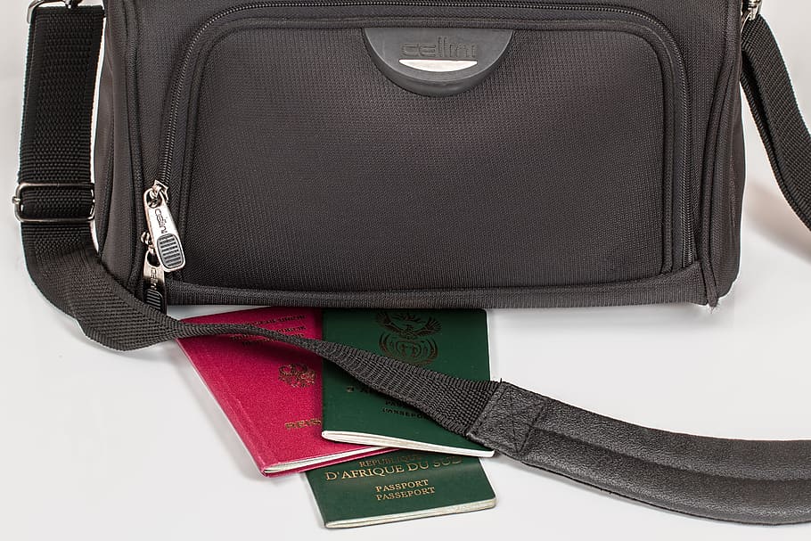 hitam, tas crossbody, tiga, paspor, putih, permukaan, perjalanan, koper, liburan, pariwisata
