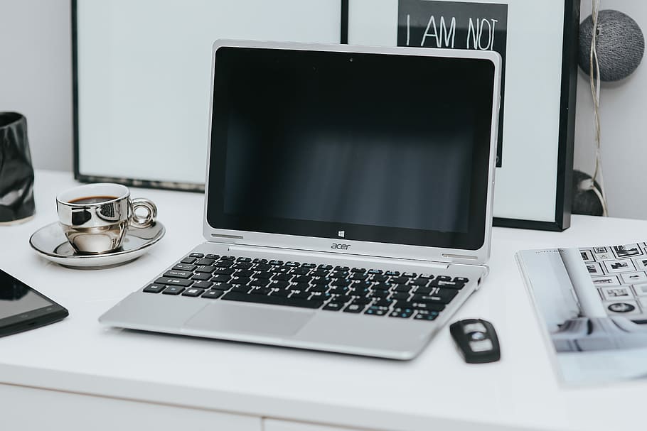 branco, escrivaninha, Computador portátil, interior, mínimo, espaço de trabalho, local de trabalho, tecnologia, computador, trabalho