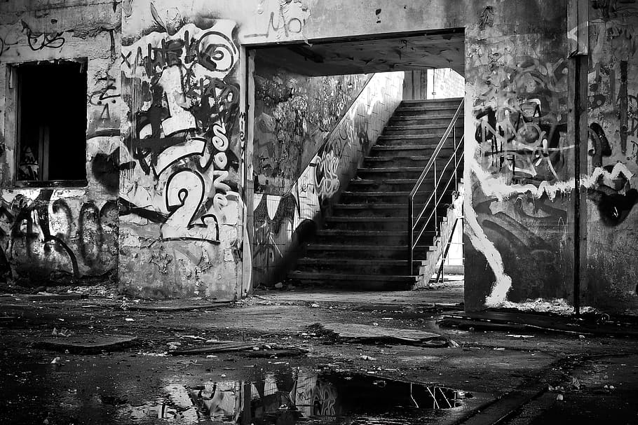 fotografía en escala de grises, escalera, al lado, pared, lleno, graffiti, Perdido, Viejo, Decadencia, Ruina