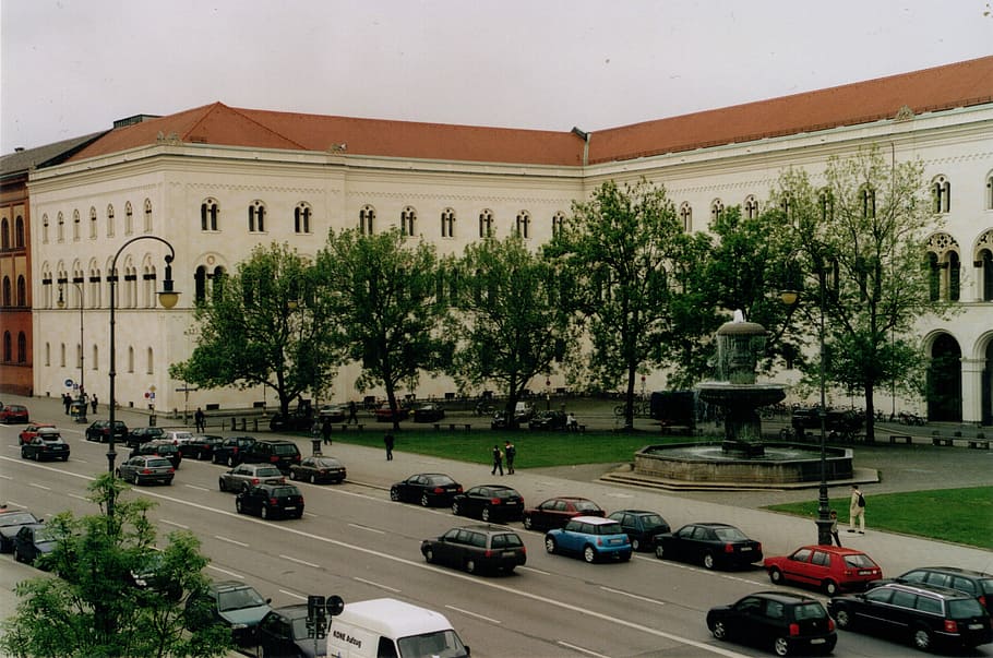Ludwig Maximilians University, 