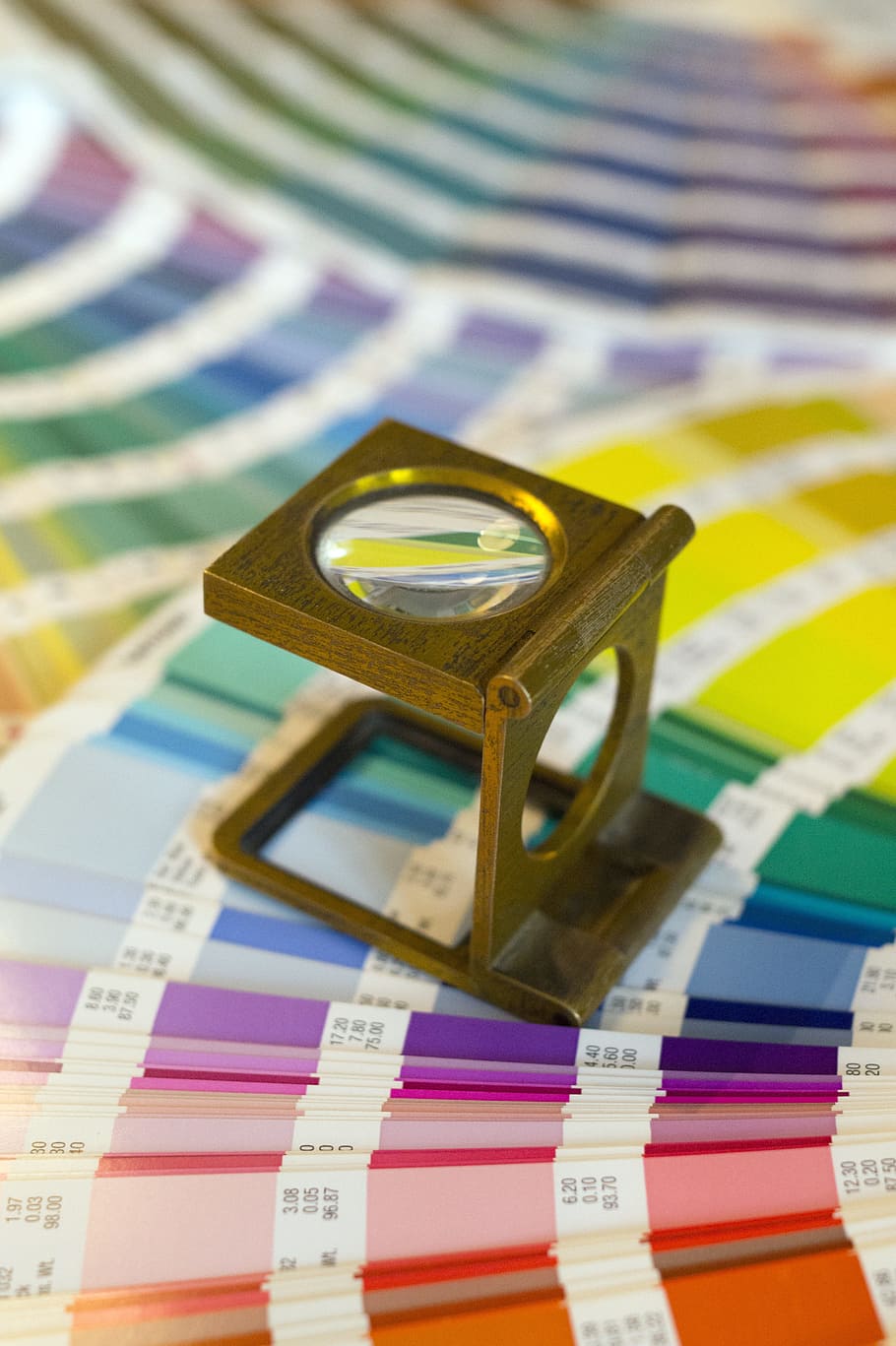 square brown magnifier, swatches, magnifying glass, printer, printing house, color, pantone, cmyk, multi colored, still life