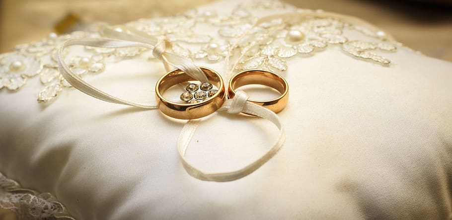 jewelry, engagement, wedding, jewelry band, romance, luxury, gold, shining, gem, platinum