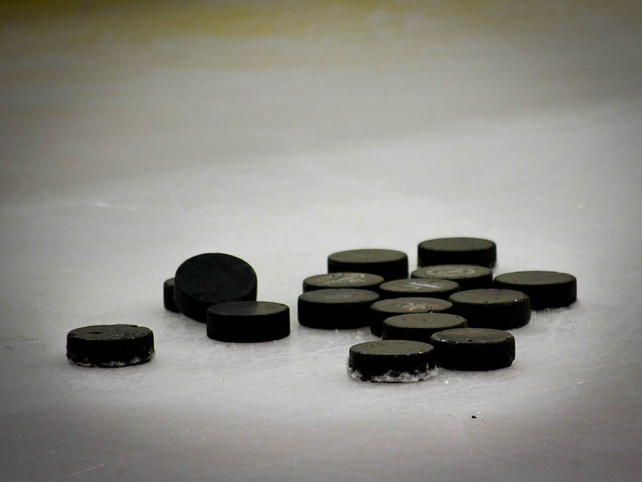 black cap lot, hockey puck, hockey, pucks, ice, sport, ice-hockey, skate, puck, indoors