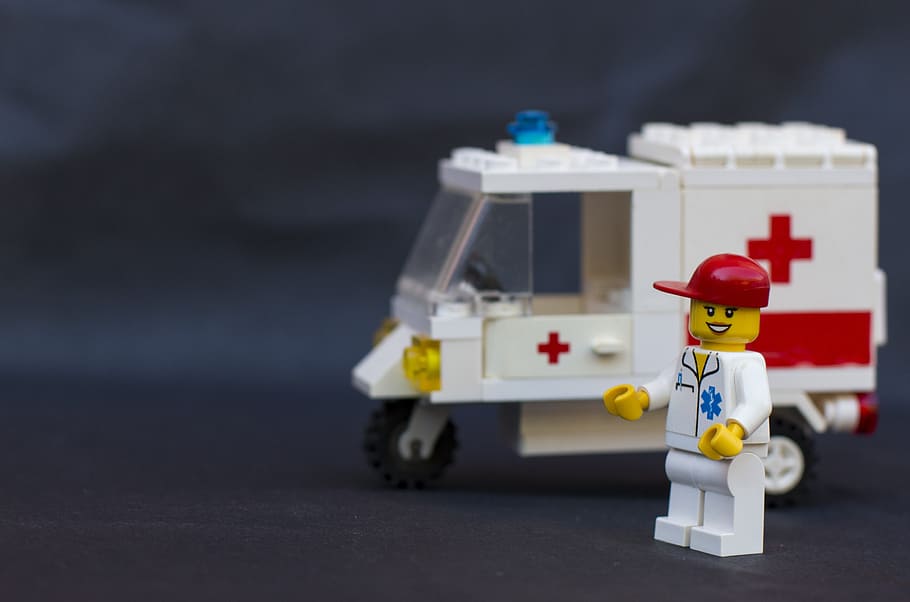 ambulans, figur mini perawat lego, kesehatan, perawat, penyelamatan, rumah sakit, darurat, dr, lego, menyelamatkan jiwa