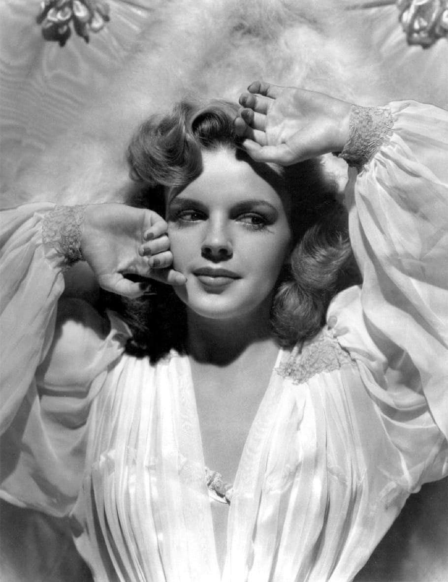 Judy Garland, atriz, vintage, filmes, monocromático, preto e branco, fotos, cinema, hollywood, mulheres