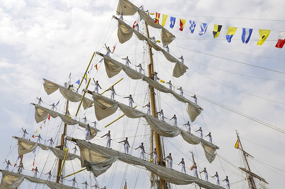 ship, sailing, sailing-ship, sailing vessel, mexican, men, sailors, manning the mast, flags, bay