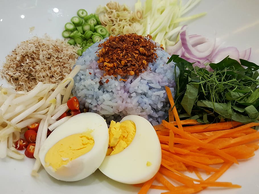 en rodajas, hervido, huevo, verduras, comida tailandesa del sur, comida tailandesa, arroz, ensalada, ensalada de arroz, cultura