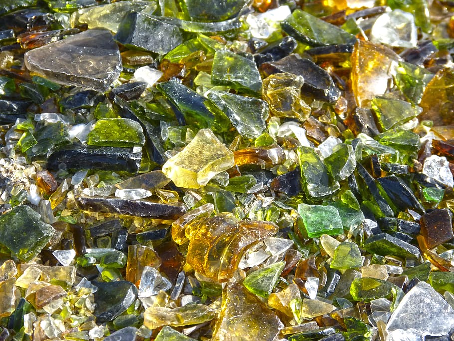 verde, amarillo, lote de fragmentos de vidrio, vidrios rotos, cristales, fondo, textura, vidrios, fondos, fotograma completo