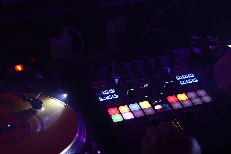 DJ, discoteca, música, fiesta, audio, celebración, mezclador, vida nocturna, tecno, sonido
