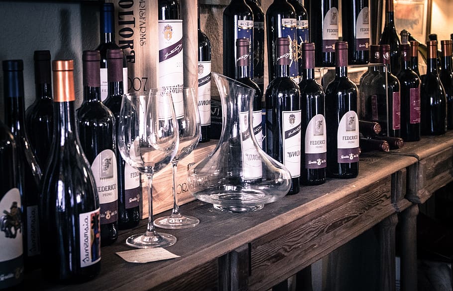 goblet glass, wine bottle, wine, shop, winery, restaurant, design, drink, bar, alcohol