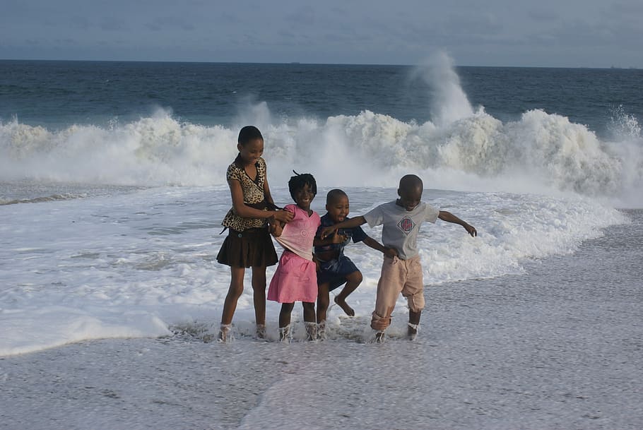 アフリカ, 子供, 海, ビーチ, 水, 遊び, 幸せ, アウトドア, 休暇, 楽しい