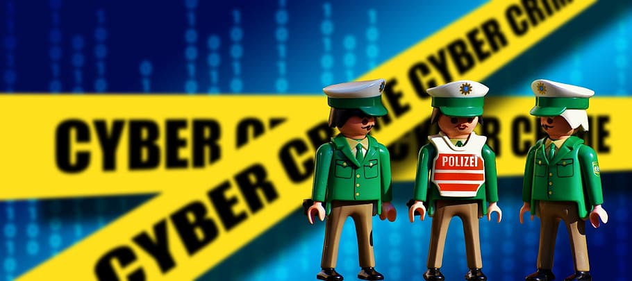 police minifigures, police officers, old, playmobil, green, figures, funny, internet, crime, cyber