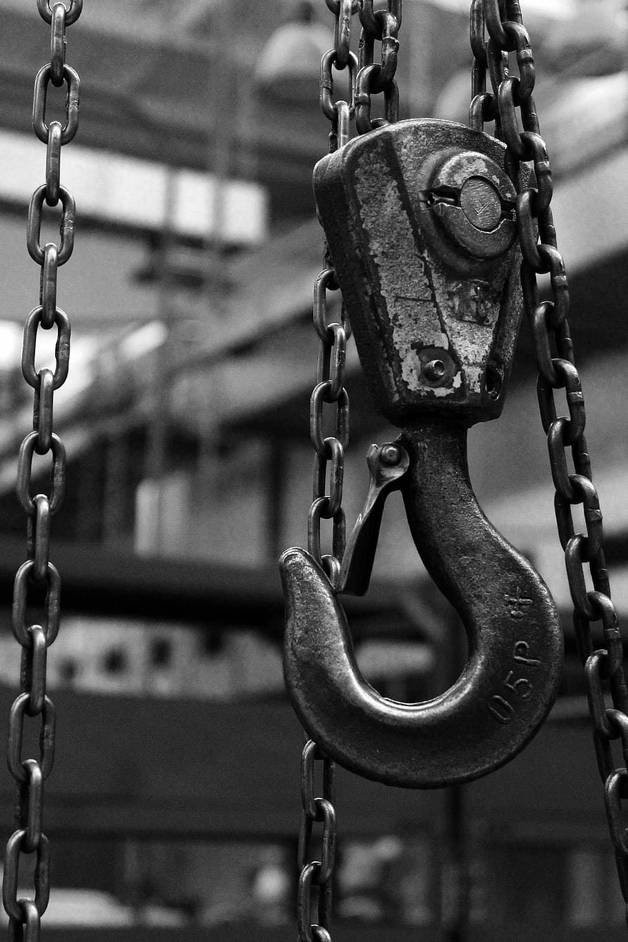 metal hook grayscale photo, hook, metal, crane, black, chain, heavy, weight, black and white, focus on foreground