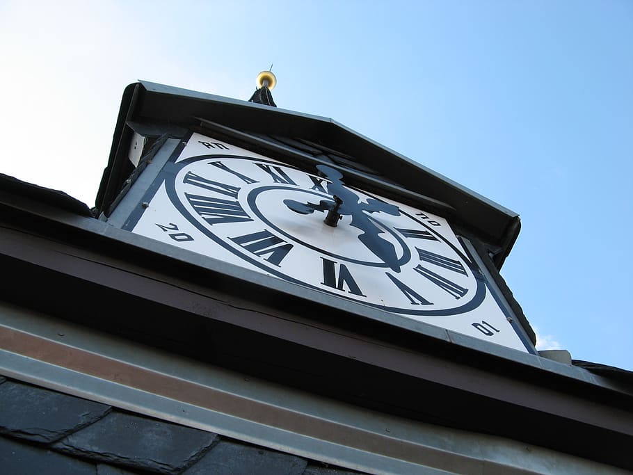 relógio da igreja, relógio, igreja, torre do relógio, tempo de, vista de ângulo baixo, arquitetura, estrutura construída, exterior do edifício, tempo