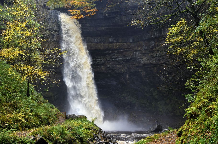 waterfall, surrounded, trees, hardraw force, cliff, drop, flow, mist, wet, awesome