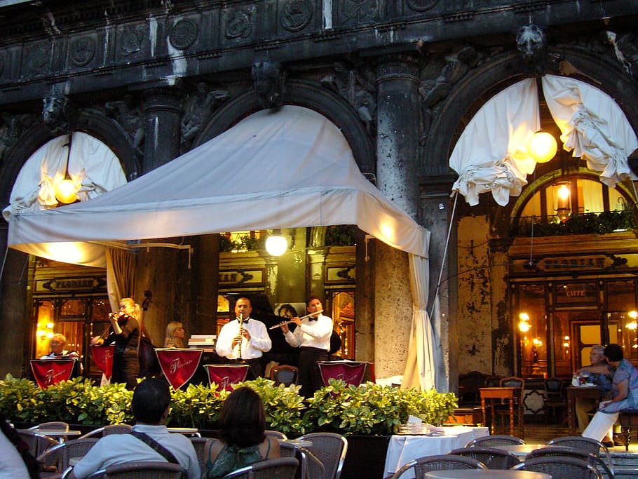 band, playing, instruments, restaurant, café, piazza san marco, st mark's square, lounge, pub, musicians