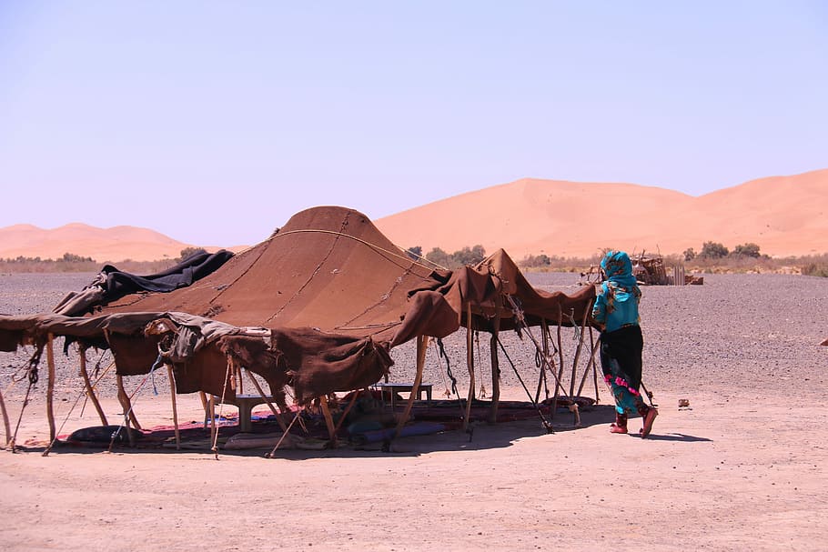 woman, blue, dress, walks, tent, daytime, trip, sand, desert, remote control