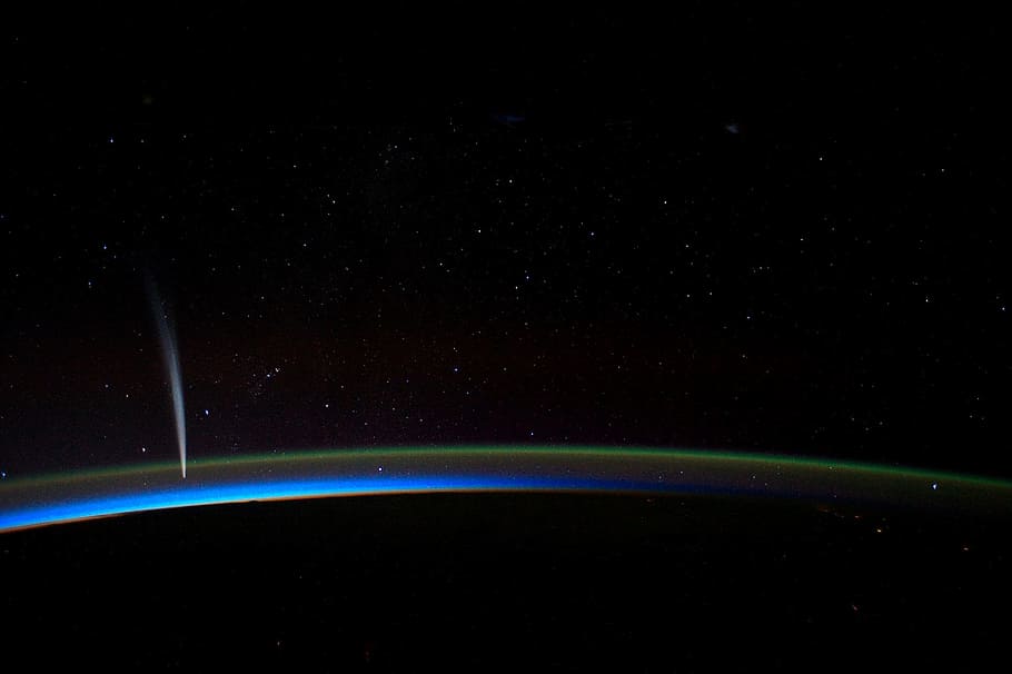 Cometa Lovejoy, Iss, de iss, estação espacial internacional, terra, espaço, horizonte, cauda, ​​listras, iluminado