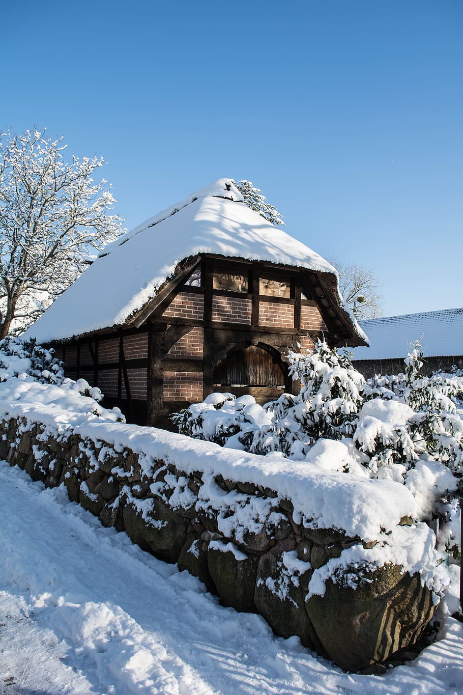 snow, truss, fachwerkhaus, braunschweig, historic preservation, architecture, home, places of interest, germany, historically
