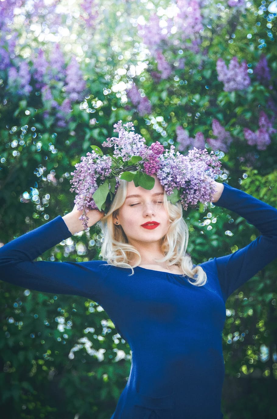 woman, wearing, blue, long-sleeved, shirt, purple, flowers, girl, spring, photographer