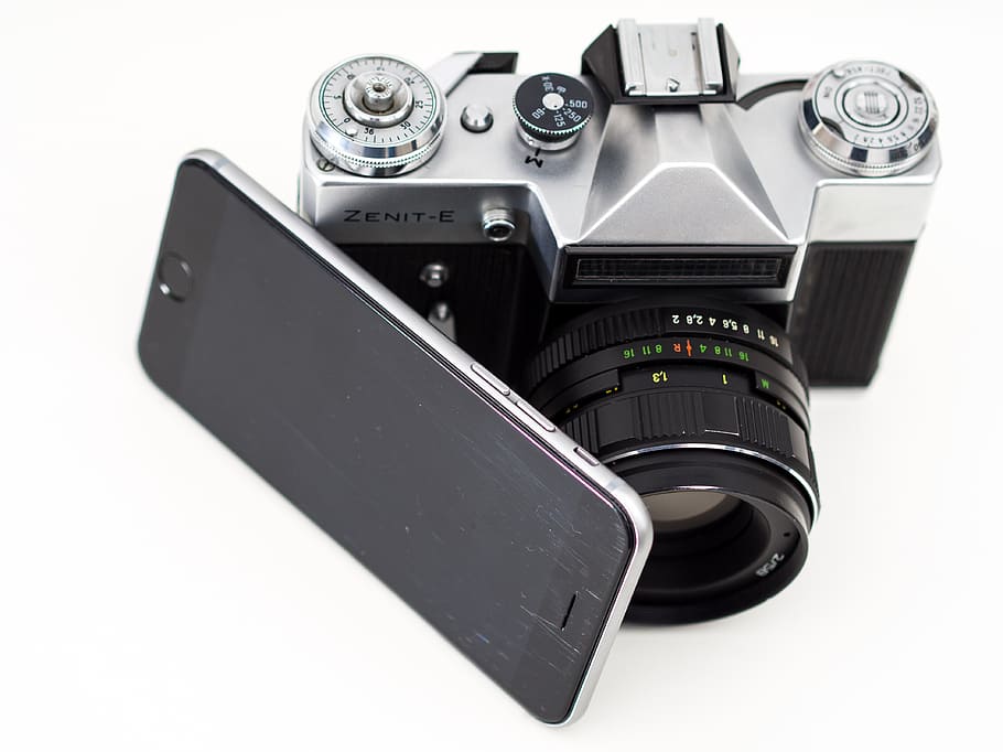 cinza, câmera zenit-e, ao lado, preto, smartphone, iphone, inteligente, plano de fundo, foto, álbum