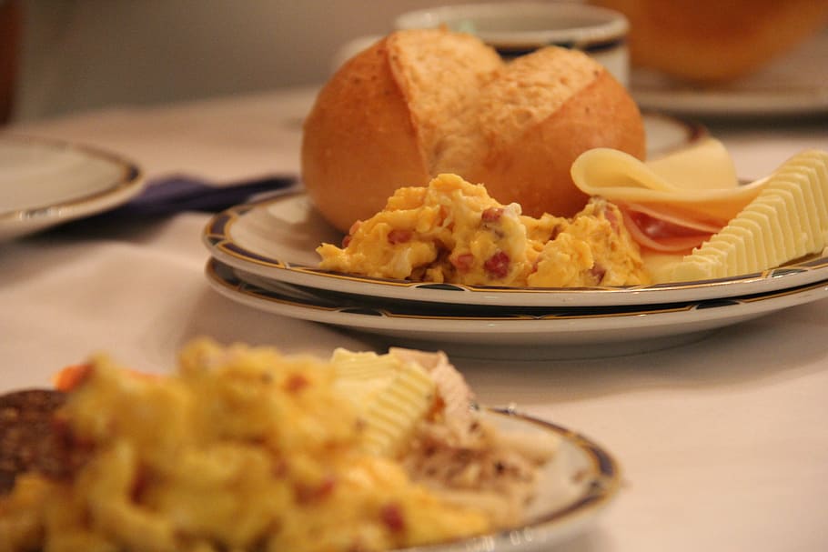 scrambled eggs, food, egg, breakfast, buffet, breakfast buffet, delicious, eat, food and drink, plate