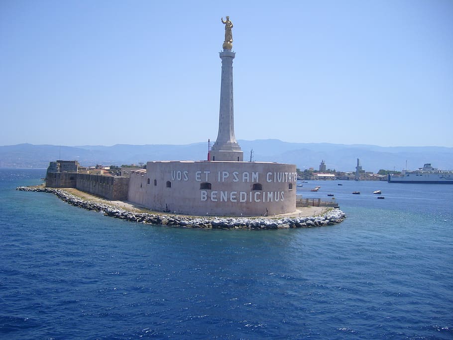 Madonnina, Sicília, Messina, agua, arquitetura, viagem, destinos de viagem, turismo, passado, história