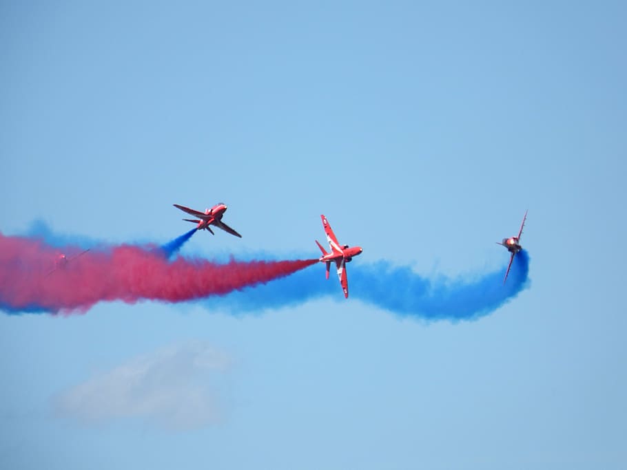 red arrows, airshow, air display, hawks, flying, raf, display, aerobatic, formation, british