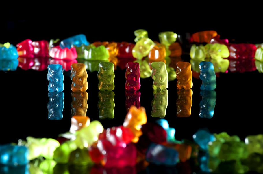 bear, gummi bears, bear party, multi colored, large group of objects, indoors, choice, close-up, variation, studio shot