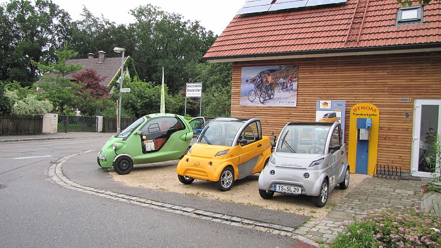 pintar, mobil fortwo, parkir, di samping, toko, mobil listrik, kendaraan, mobil kecil, mobil, otomotif