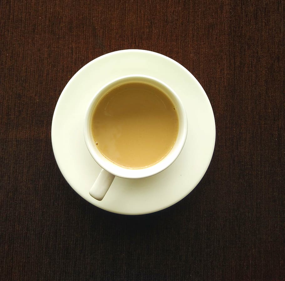 café, beber, marrón, té, cafetería, restaurante, taza, blanco, mesa de madera, taza de té