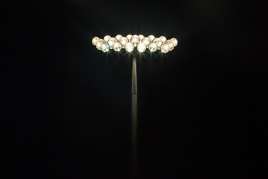 fotografia de paisagem, cinza, led, decoração clara, luzes de inundação, luzes do estádio, escuro, noite, equipamento de iluminação, iluminado