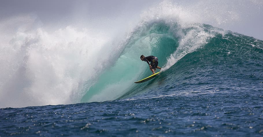 surf, grandes olas, el océano índico, isla java, indonesia, deporte, deporte acuático, movimiento, agua, mar