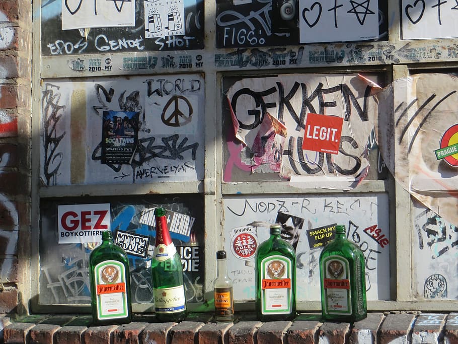 Berlin, Kreuzberg, Road, berlin, kreuzberg, remains, bottles, alcohol, angel, club, society