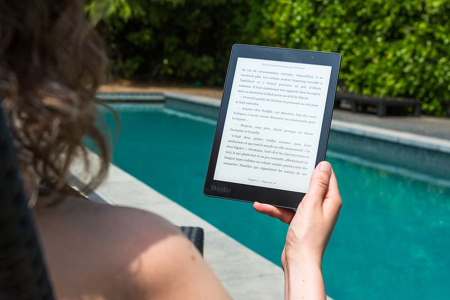 woman, reading light, swimming pool, ebook, kobo, digital, relaxation, reading, book, rest